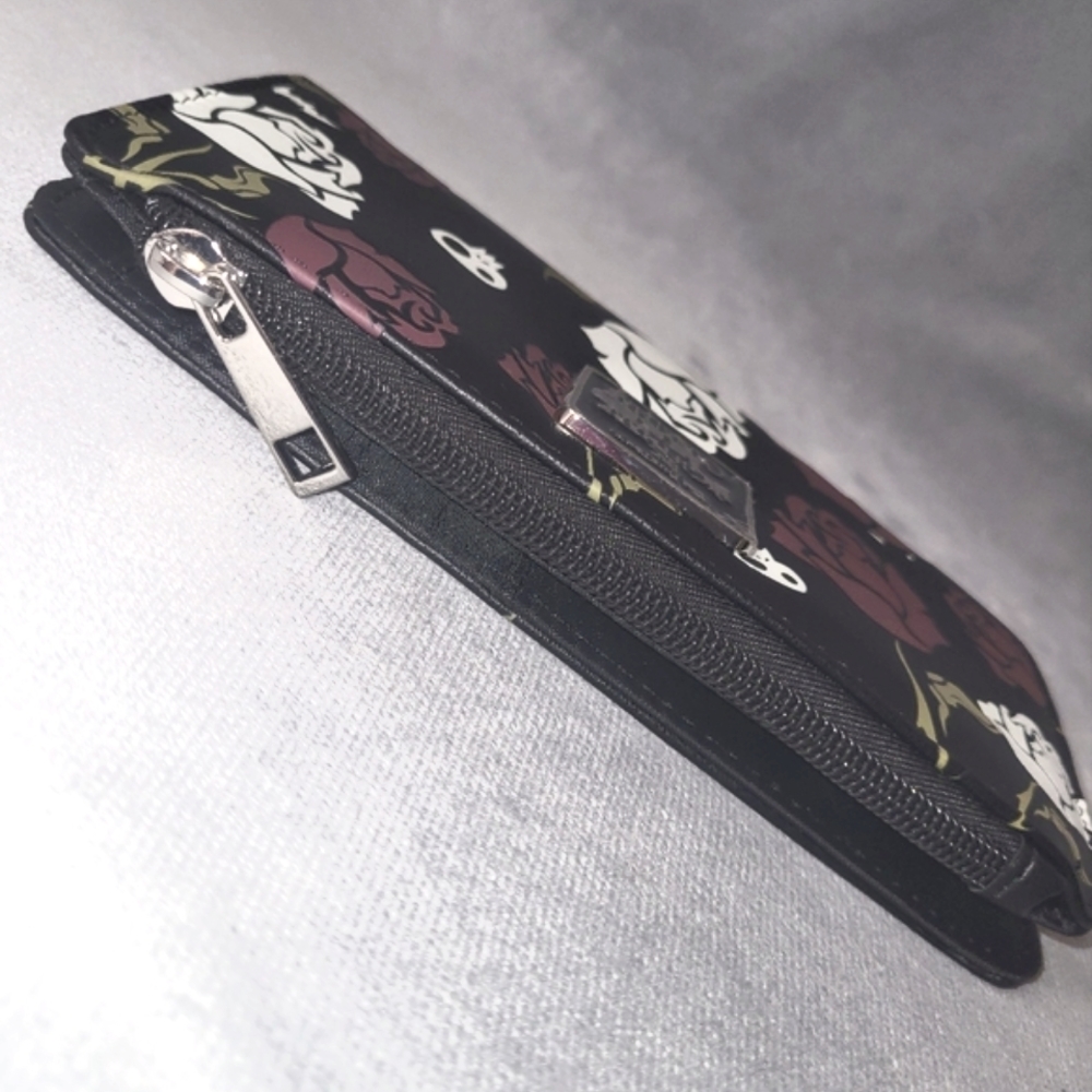 Nightmare Before Christmas Snap Wallet - Picture 5 of 15
